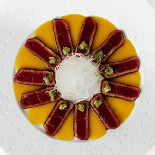 Bluefin Spicy Tataki — to.gather Gdańsk